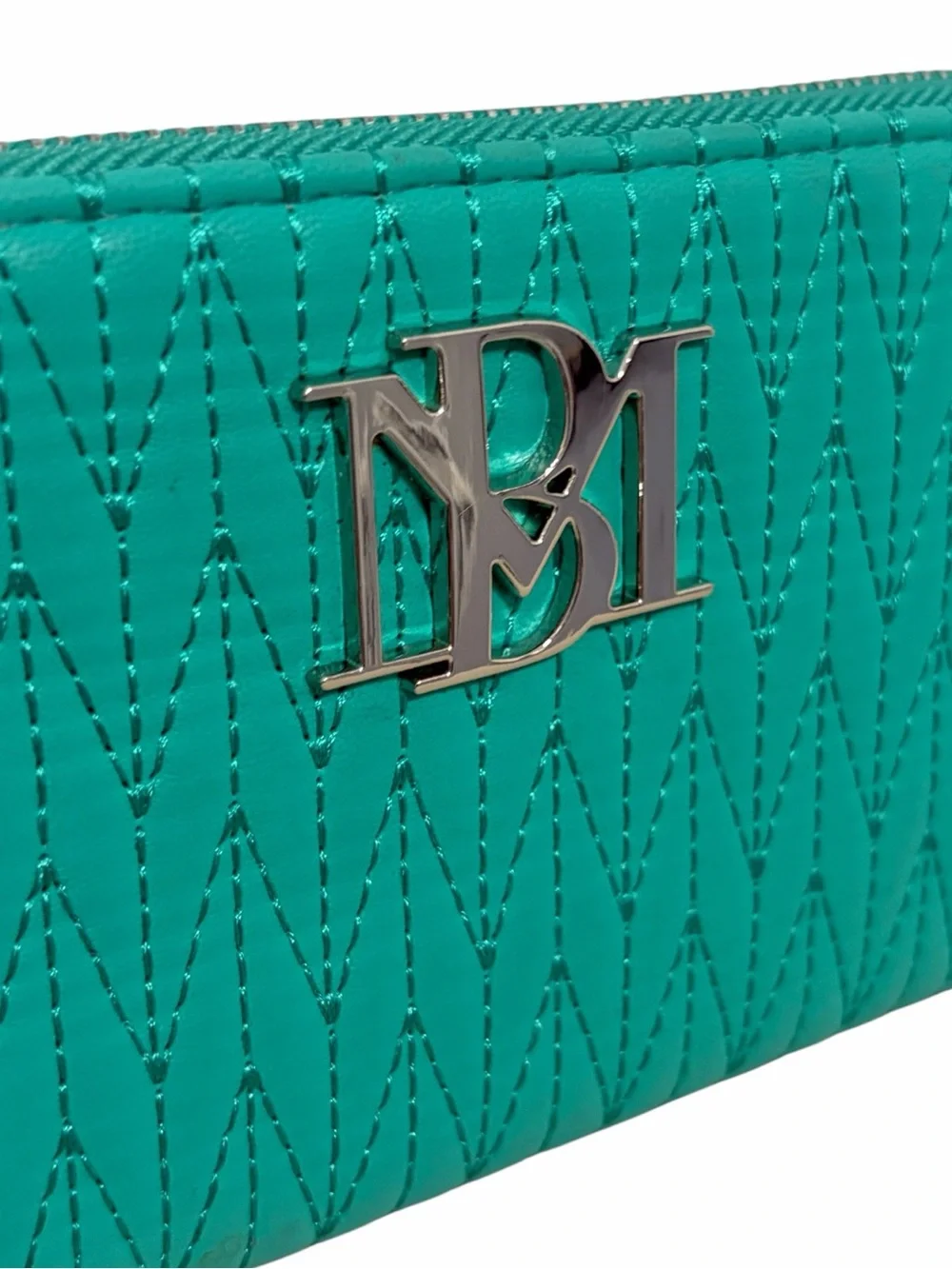 Badgley Mishka Turquoise Zip Around Quilted Long Wallet - NWOT - Picture 5 of 7